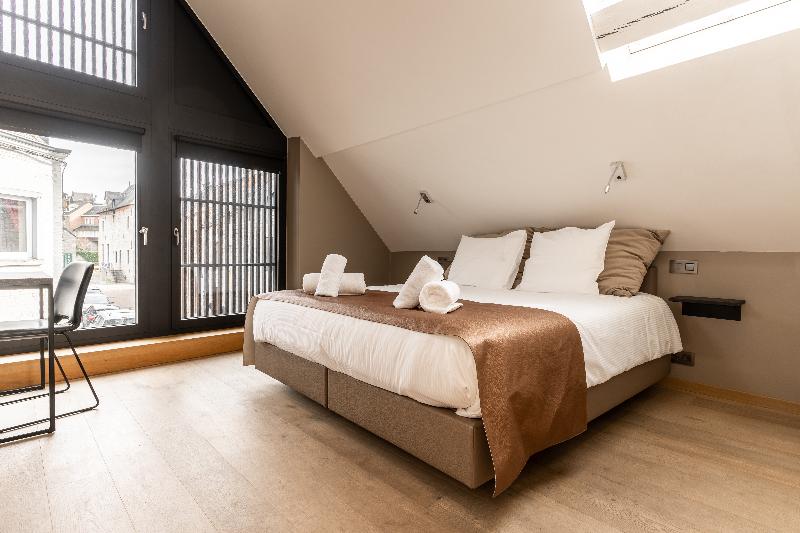 Le Manoir image