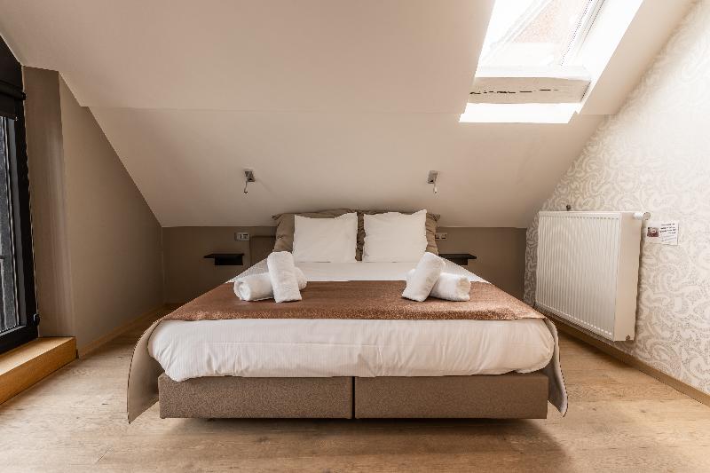 Le Manoir image