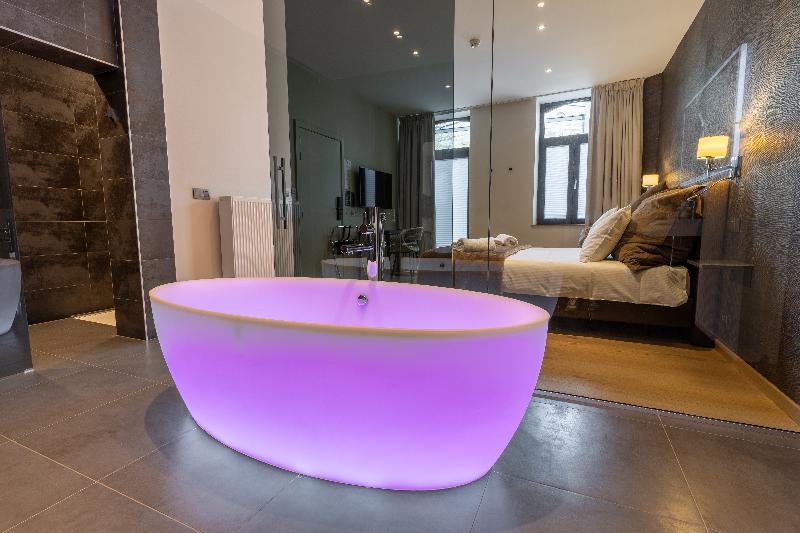 Le Manoir image