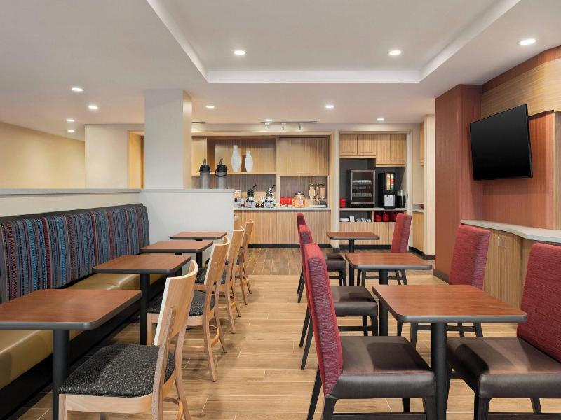 Towneplace Suites By Marriott Dubuque Downtown
