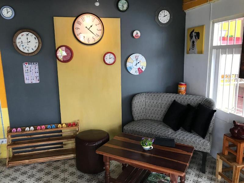 Gate 14 Inn