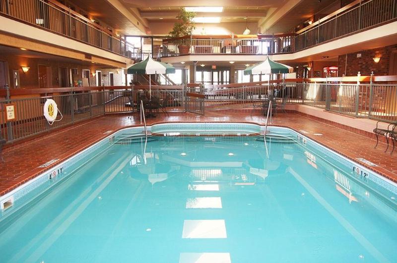 Auburn Place Hotel And Suites image