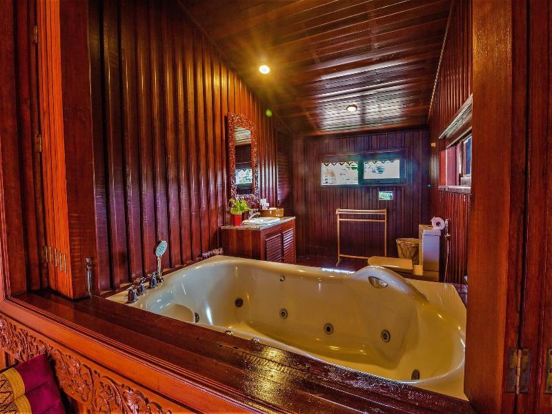 Erawan Villa Hotel image