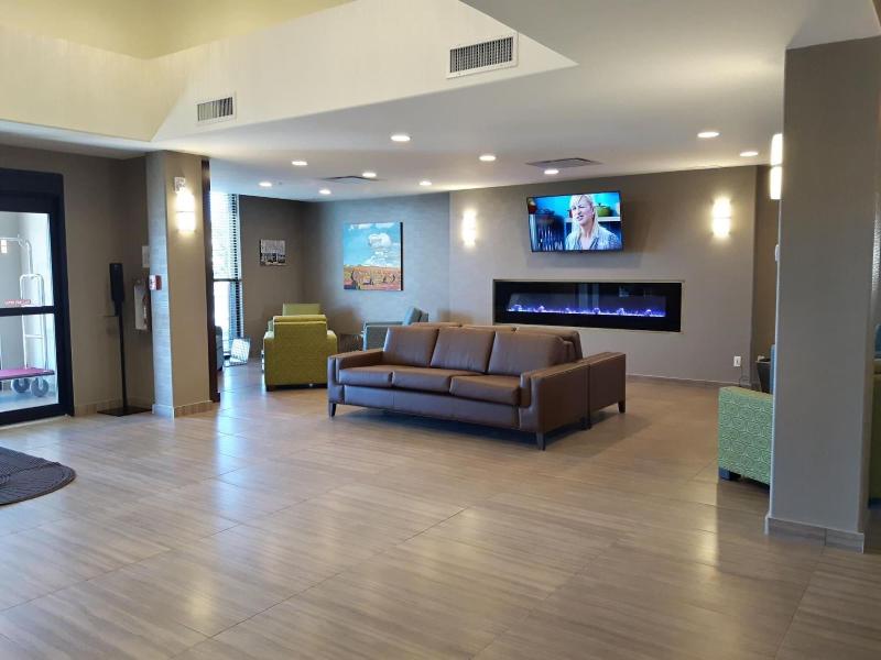Encore Suites By Service Plus Inns image