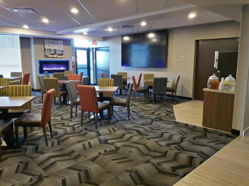 Encore Suites By Service Plus Inns image