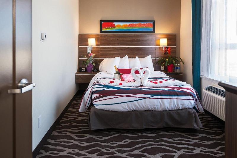 Encore Suites By Service Plus Inns image