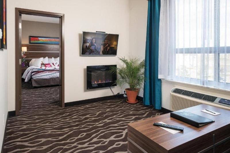 Encore Suites By Service Plus Inns image