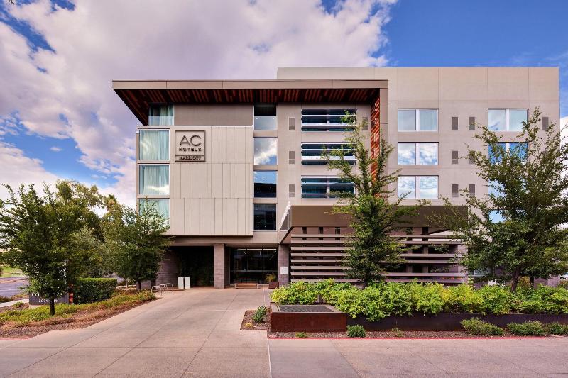 Ac Hotel By Marriott Phoenix Biltmore image