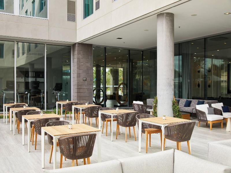 Ac Hotel By Marriott Phoenix Biltmore image
