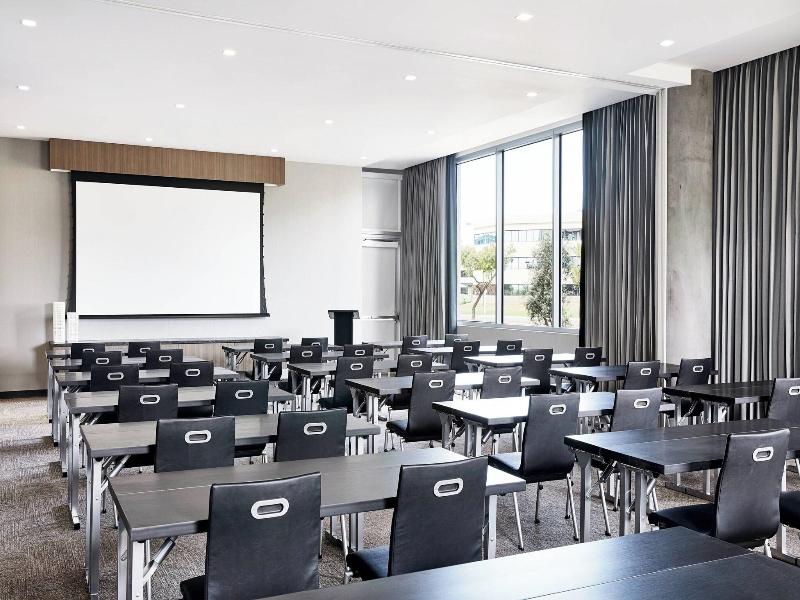 Ac Hotel By Marriott Phoenix Biltmore image