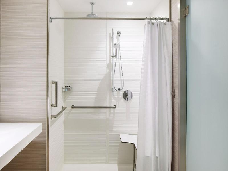 Ac Hotel By Marriott Phoenix Biltmore image