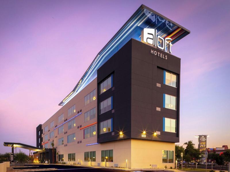 Aloft Glendale At Westgate image