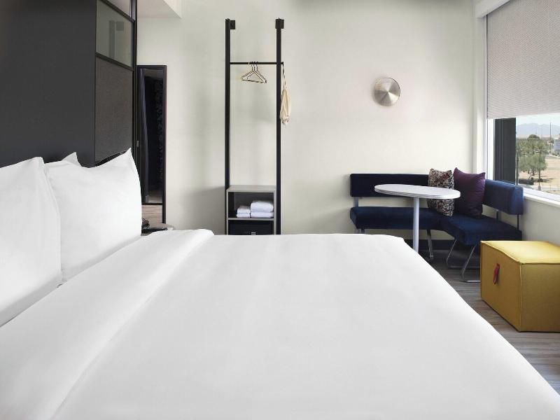 Aloft Glendale At Westgate image