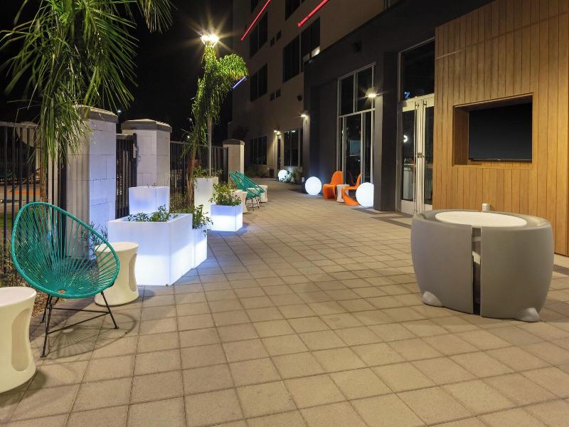 Aloft Glendale At Westgate image
