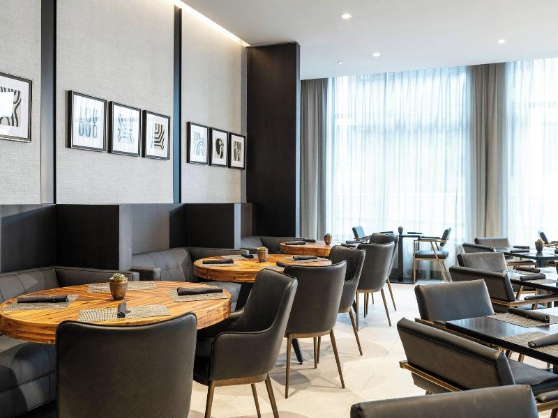 Ac Hotel By Marriott Portsmouth image