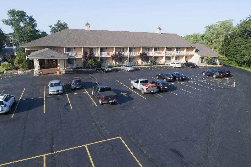 Hampton Falls Inn image