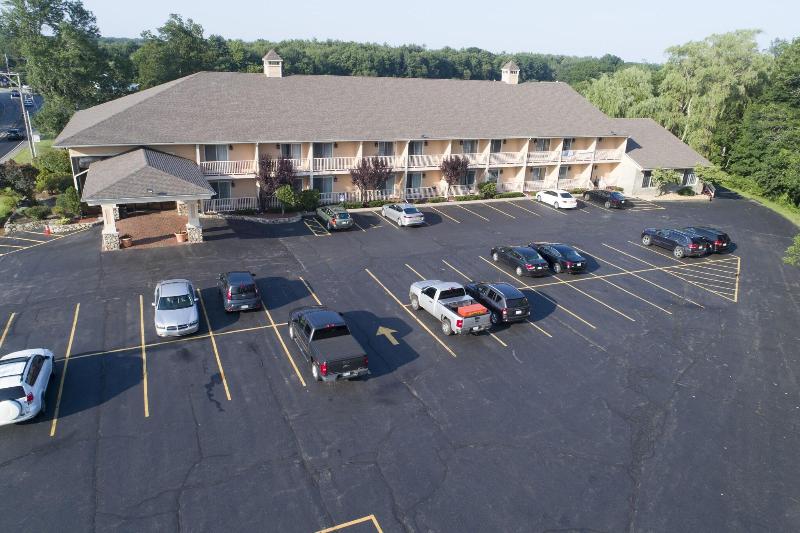Hampton Falls Inn image