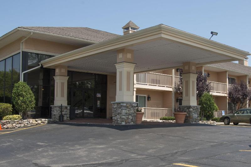 Hampton Falls Inn image