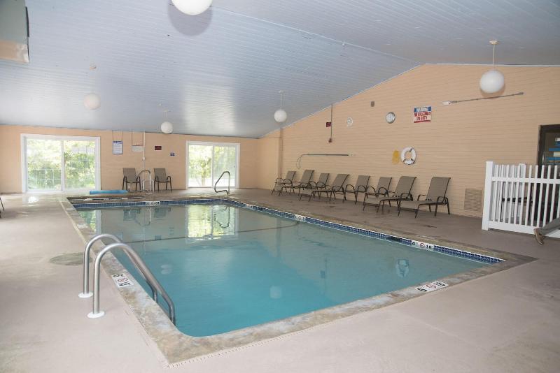 Hampton Falls Inn image
