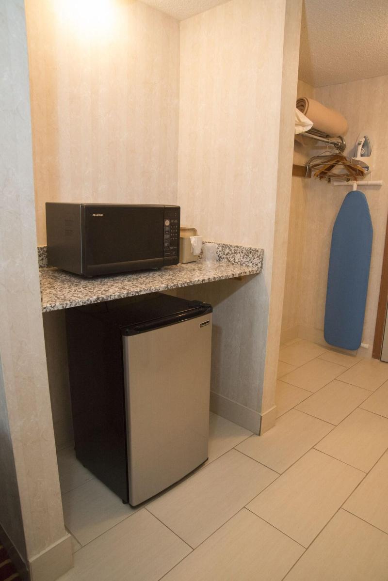 Hampton Falls Inn image