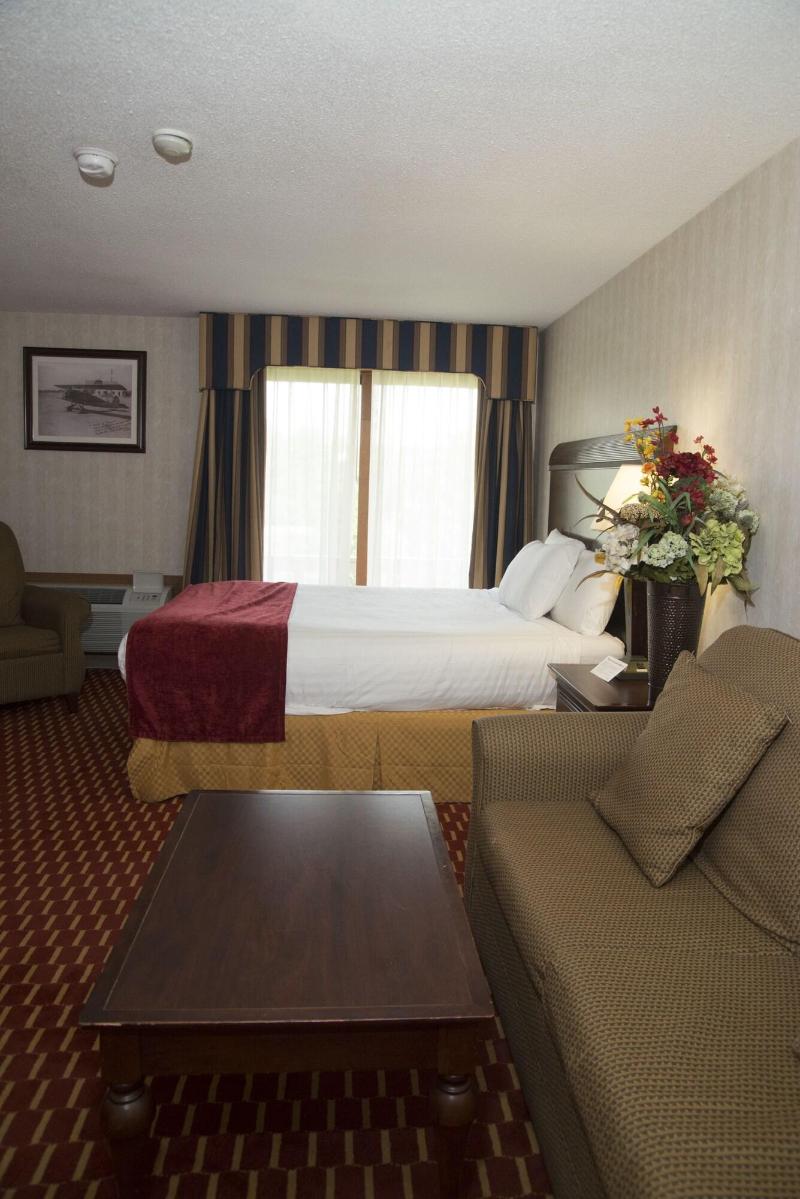Hampton Falls Inn image