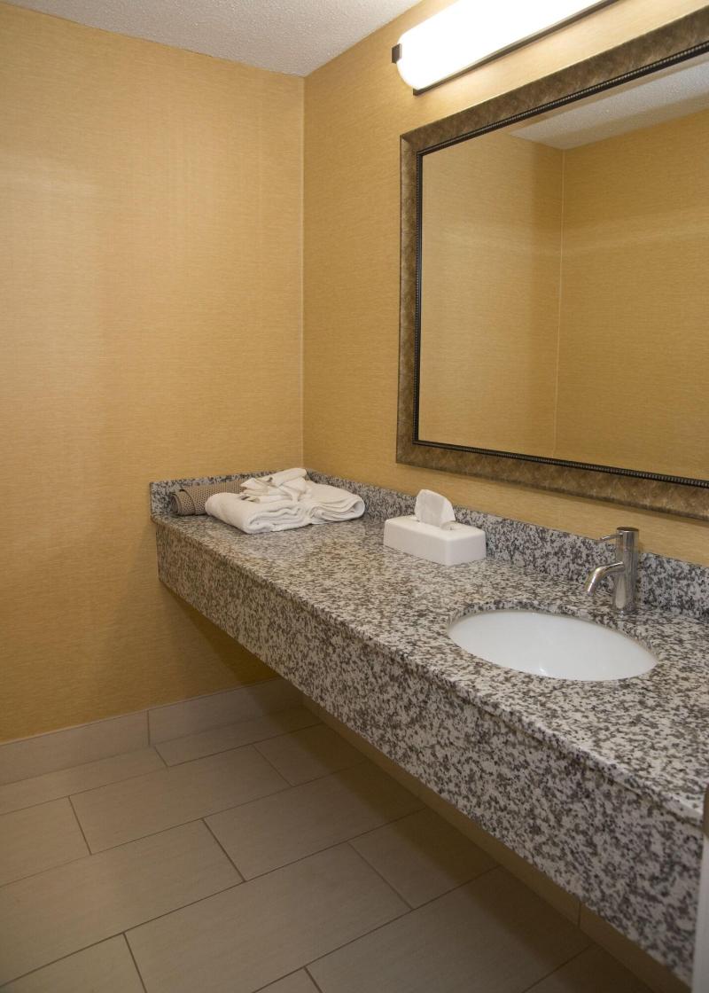Hampton Falls Inn image