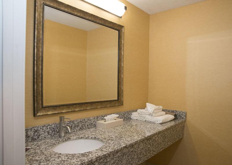 Hampton Falls Inn image