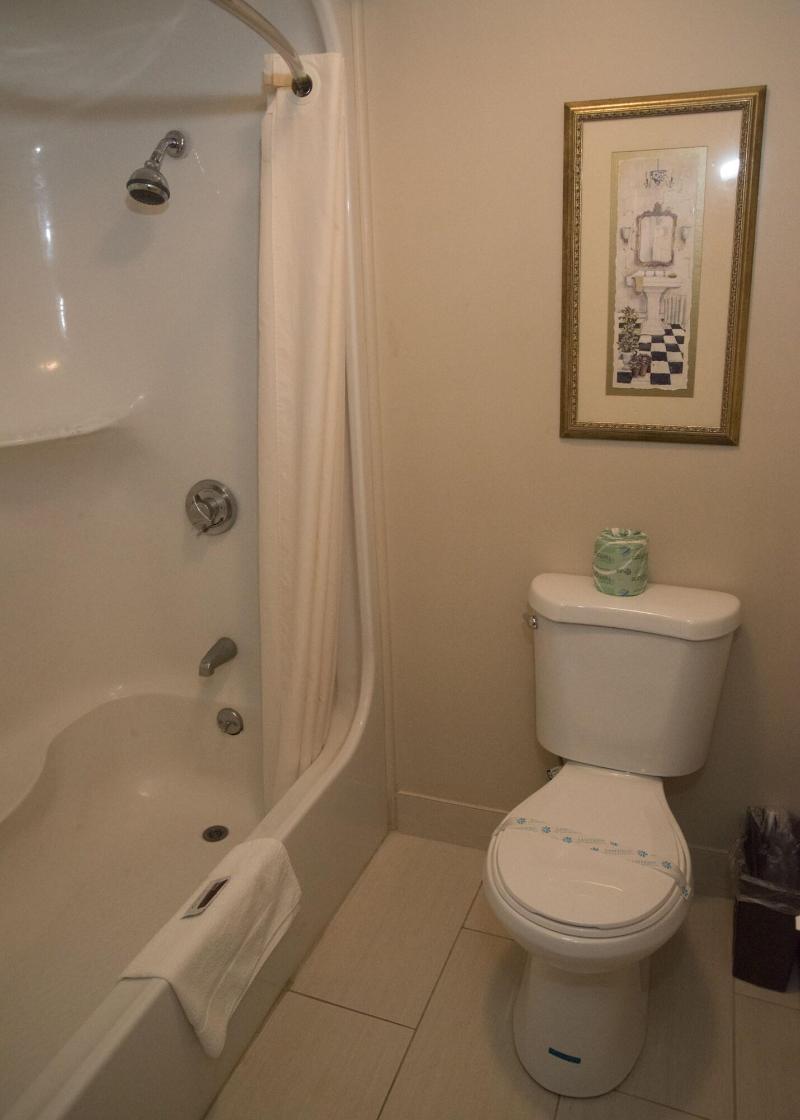 Hampton Falls Inn image