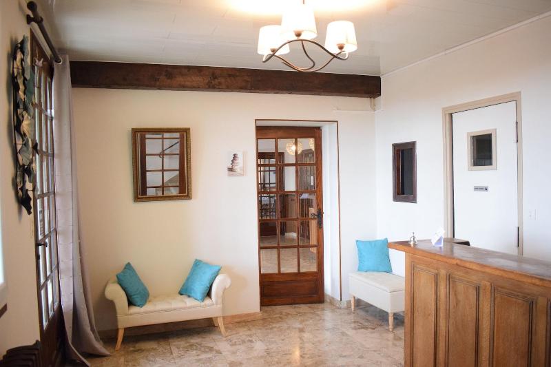 Hôtel Source de la Vallée image
