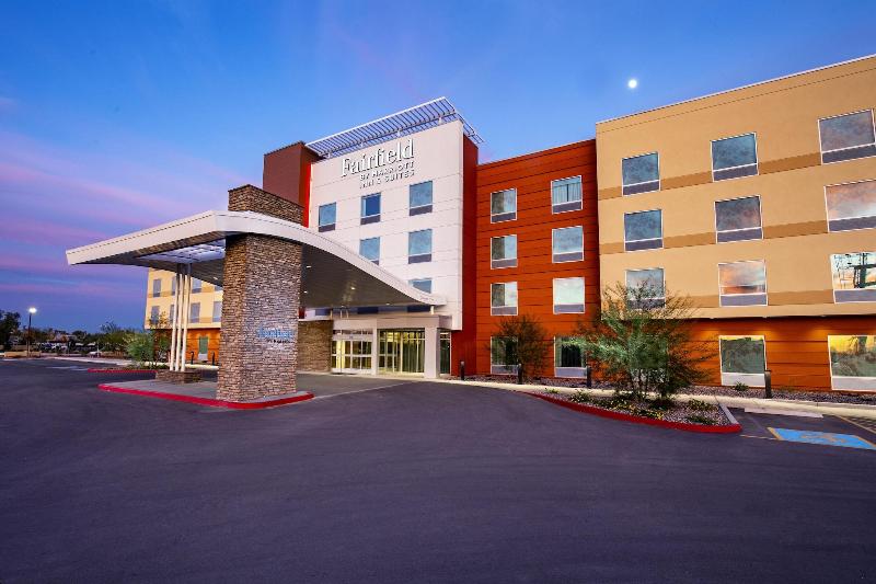 Fairfield Inn & Suites by Marriott Phoenix West/To image