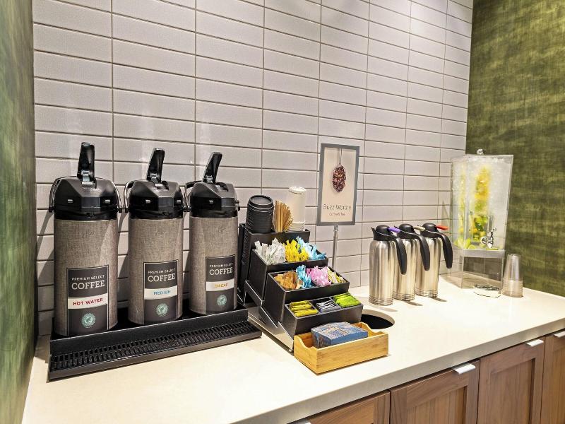 Fairfield Inn & Suites by Marriott Phoenix West/To image