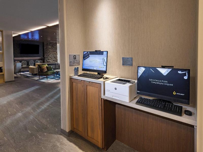 Fairfield Inn & Suites by Marriott Phoenix West/To image