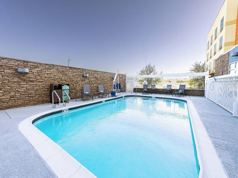 Fairfield Inn & Suites by Marriott Phoenix West/To image