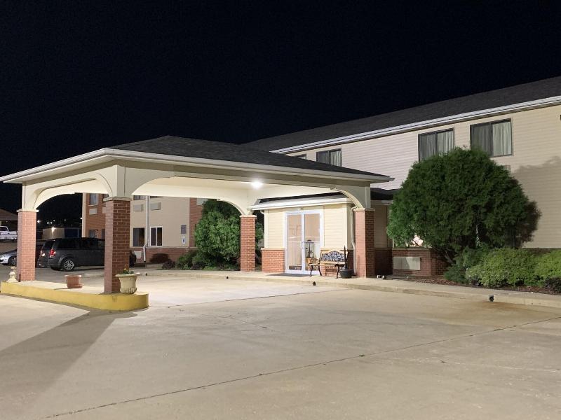 Designer Inn & Suites image