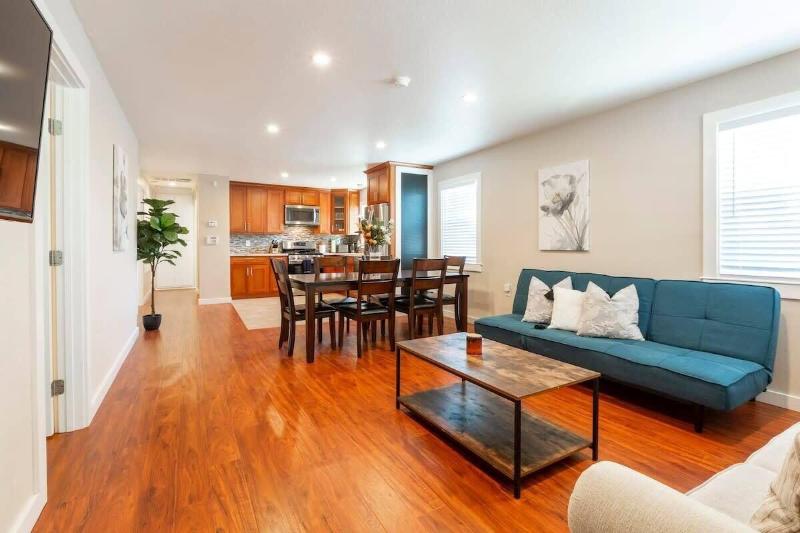 @ Marbella Lane Triplex San Jose image