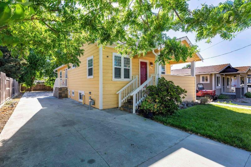 @ Marbella Lane Triplex San Jose image