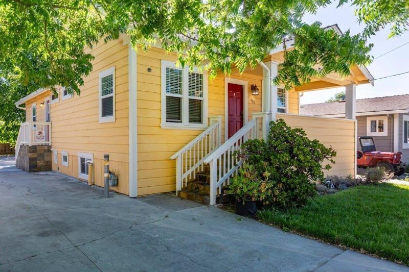 @ Marbella Lane Triplex San Jose image