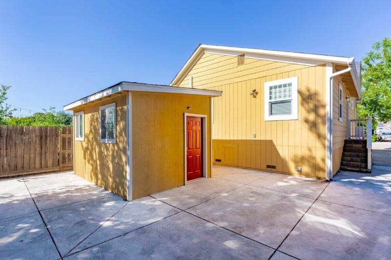 @ Marbella Lane Triplex San Jose image