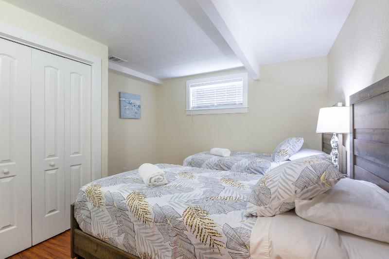 @ Marbella Lane Triplex San Jose image
