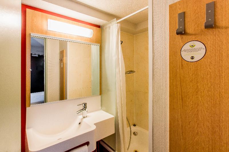 B&B HOTEL Agen image
