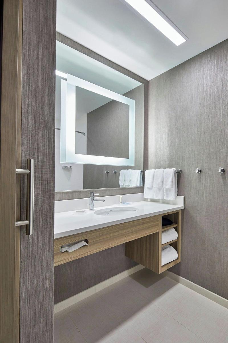Springhill Suites By Marriott Charlotte At Carowin image