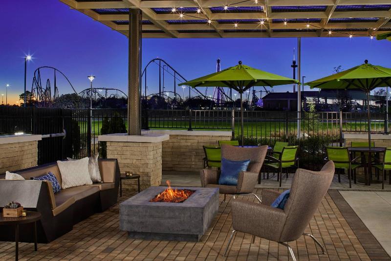 Springhill Suites By Marriott Charlotte At Carowin image
