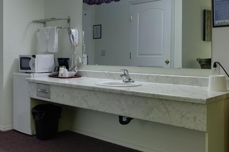 Oceanview Inn image