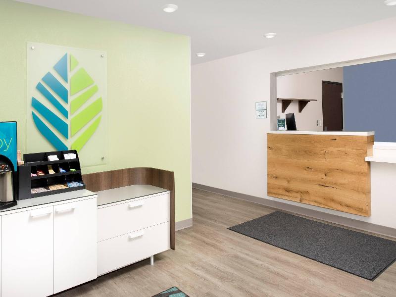 Woodspring Suites Chicago Tinley Park image