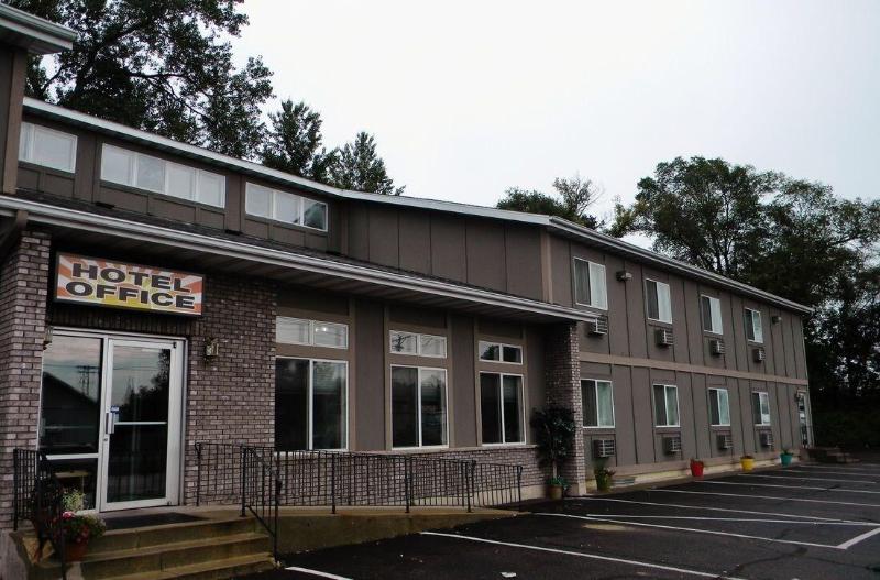 Sunrise Inn Hotel image