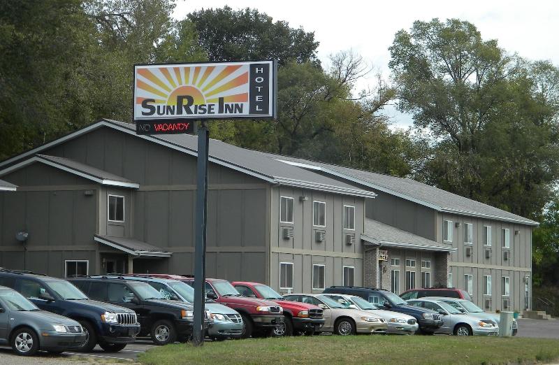 Sunrise Inn Hotel image