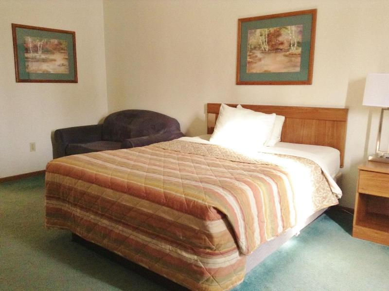 Sunrise Inn Hotel image