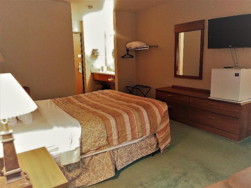 Sunrise Inn Hotel image