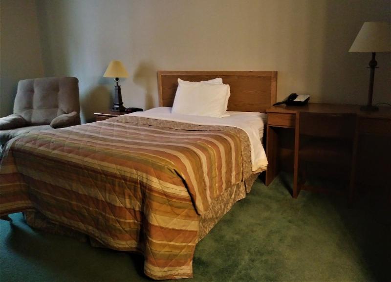 Sunrise Inn Hotel image 10