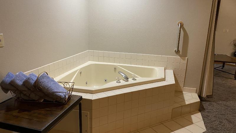 Sunrise Inn Hotel image